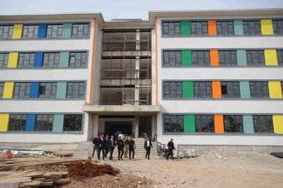 Cizre Kaymakamı Baycar eğitim yatırımlarını inceledi

