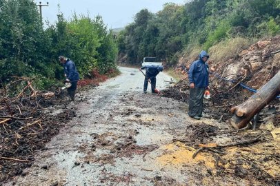 Marmaris’te sağanak sonrası belediye ekiplerinden müdahale
