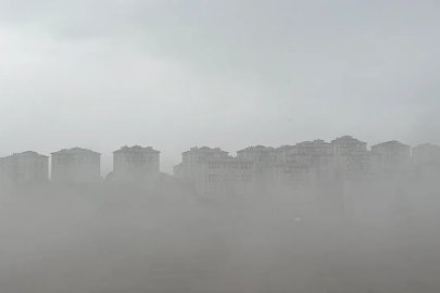 Yüksekova’da yoğun sis etkisini sürdürüyor
