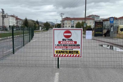 Kütahya’da mahkeme kararıyla yol ulaşıma kapatıldı
