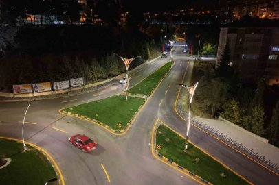 Karabük Belediyesi caddeleri yeniliyor
