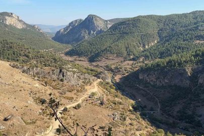 Eğrigöz Kalesi ve İki Taş Kanyonu ziyaretçilerini bekliyor
