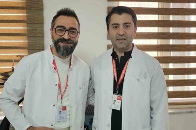 Ceviz ağacından düşüp iki bileğini kırdı: İki doktorun eş zamanlı ameliyatıyla sağlığına kavuştu
