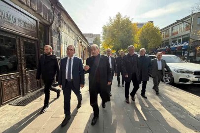 Kars’ta kaldırım işgallerine karşı esnafa bilgilendirme yapıldı
