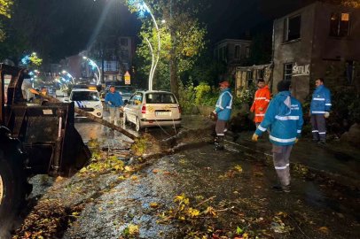 Şile’de şiddetli yağışa karşı gece boyu mücadele: Belediye ekipleri tüm mahallelerde sahadaydı
