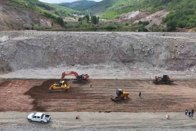Bayburt’ta Petekli Göleti’nde çalışmalar sürüyor
