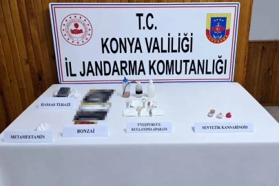 Konya’da 4 bin 137 sentetik hap ele geçirildi
