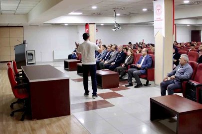 Kayseri Devlet Hastanesi’nde "meme kanseri farkındalık eğitimi" düzenlendi
