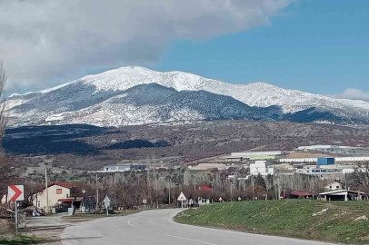 Gediz’de akü fabrikasının kapasite artışına mahkemeden keşif kararı
