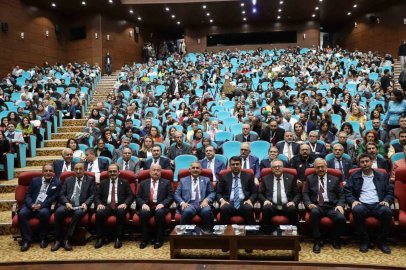 Uşak’ta Yeşil Mutabakat ve Sürdürülebilir Enerji Politikaları Çalıştayı başladı
