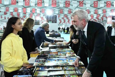 Anadolu’nun en büyük kitap fuarı Kahramanmaraş’ta açıldı
