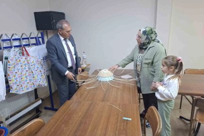 Eğitim yöneticileri sahadaki ihtiyaçları yerinde belirliyor
