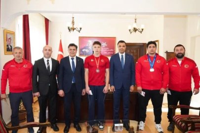 Bilecikli sporculardan Avrupa ve Türkiye derecesi

