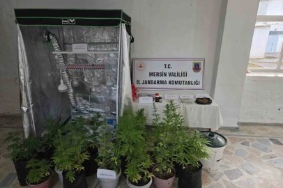 Evde özel bölme çıktı: Uyuşturucu üreten şüpheliler yakalandı
