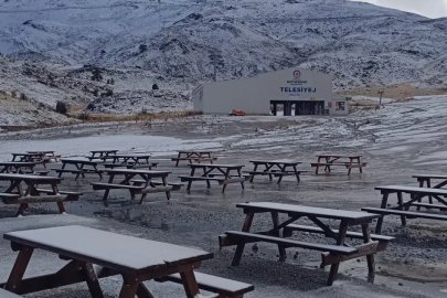 Denizli’ye mevsimin ilk karı düştü
