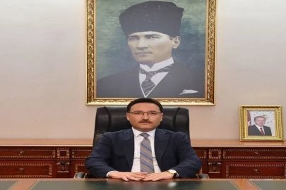 Vali Çiçek ve Başkan Büyükkılıç, Muhtarlar Günü’nü kutladı
