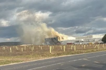 Kırklareli’nde ilaç fabrikasındaki yangın 3 saatte kontrol altına alındı

