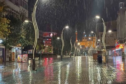 Bolu’da sağanak yağış hayatı olumsuz etkiledi
