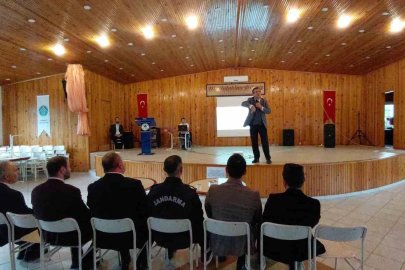 Mudurnu’da aile ve velilere yönelik bilgilendirme semineri düzenlendi
