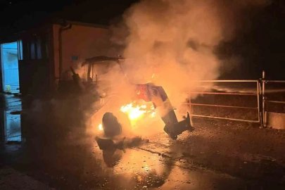 Kırklareli’de iş makinesi alev alev yandı
