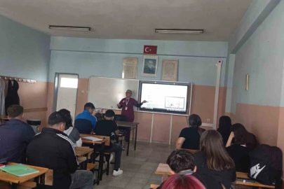 Öğrenciler diyabet ve obeziteye karşı bilgilendirildi
