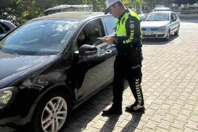 Çal’da polis ekiplerinden trafik ve dolandırıcılık uyarısı
