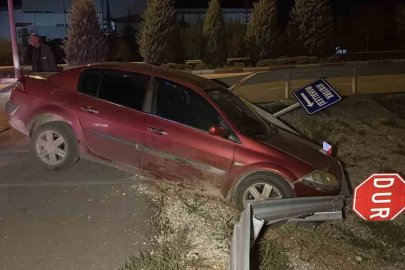 Karaman’da bariyerlere çarpan otomobilin plakasına 46 bin lira ceza
