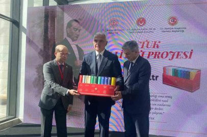 Bakan Ersoy: "(Nutuk Külliyatı Projesi) Türkçenin yanı sıra İngilizce, Almanca, Fransızca, Kazakça, Rusça, Urduca, Farsça ve Türkmence olmak üzere 8 dilde hazırlandı"
