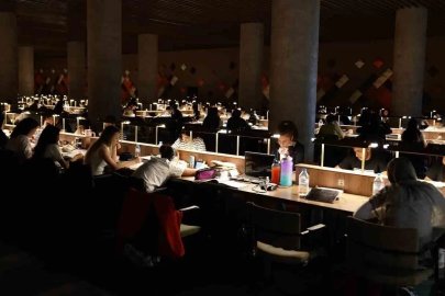Gençler geleceğe Şehitkamil’de hazırlanıyor
