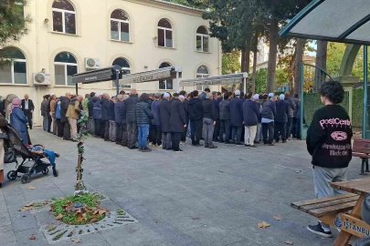 Şişli’deki konserde hayatını kaybeden Mahmud Sami Ramazanoğlu toprağa verildi
