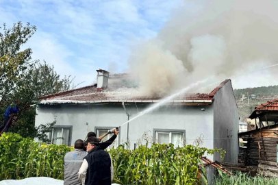 Bilecik’te kaynak kıvılcımları benzine sıçradı, yangın çıktı
