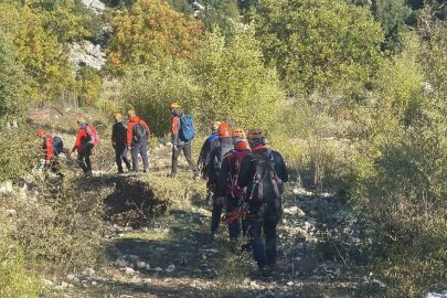 Yazılı Kanyon’da mahsur kalanlar için kurtarma çalışmaları devam ediyor
