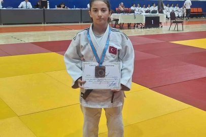 Arife Aydınoğlu’ndan judo Balkan ikinciliği
