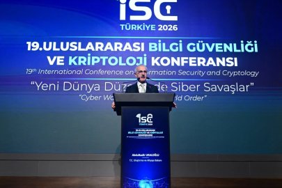 Bakan Uraloğlu: "Veriyi kendi topraklarımızda tutmak, siber bağımsızlığımızın ve teknolojik egemenliğimizin en somut ifadesidir"

