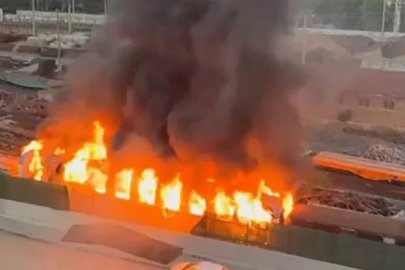 Alsancak’ta patlama sesinin ardından boş vagonda yangın
