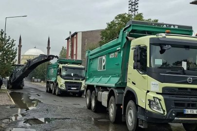 Arpaçay’da vatandaşlar sıcak asfalta kavuştu
