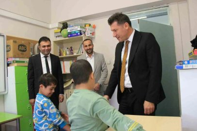 Cizre İlçe Millî Eğitim Müdürü İke: "Sabrınız, şefkatiniz ve sınıftaki kutsal emeğiniz hiçbir ölçüyle ölçülemez"
