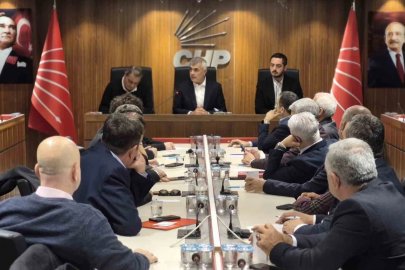 CHP İstanbul İl Başkanı Yüksel, ilçe başkanlarıyla saha çalışmalarını görüştü
