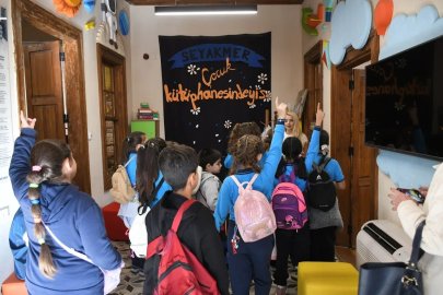 Minik kitap tutkunları Seyakmer’de buluştu
