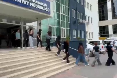 İskenderun’da SPA ve masaj salonlarına denetim: izinsiz çalıştırılan 23 kadın yakalandı
