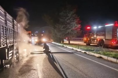 Seyir halindeki tırda yangın çıktı
