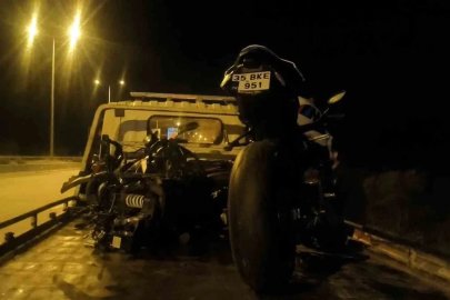 Seyir halindeki 2 motosiklet çarpıştı, sürücüler yaralandı
