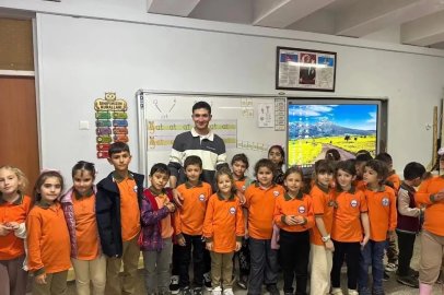 Erfelek’te minik öğrencilere bağımlılıkla mücadele eğitimi
