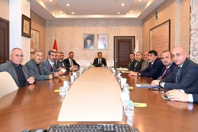 Vali Aydın Baruş Başkanlığında ‘Hayvan Pazarı’ Toplantısı
