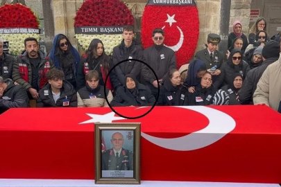 Şehit Tuğgeneral İsa Baydilli’nin annesi son yolculuğuna uğurlandı
