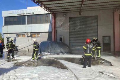 Şarjdaki elektrikli araç alev aldı
