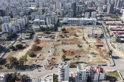 Mezitli Kent Meydanı projesinde çalışmalar sürüyor
