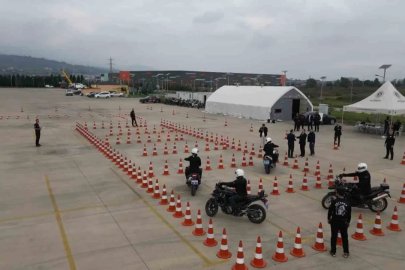 90 saniyede hazırlanıp 3 dakikada vakanın yanında oluyorlar
