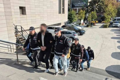 Eskişehir merkezli 3 ilde 60 milyon TL’lik tefeci operasyonu: 5 gözaltı
