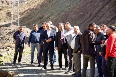 Üzümlü’de selden etkilenen köylerde çalışmalar incelendi
